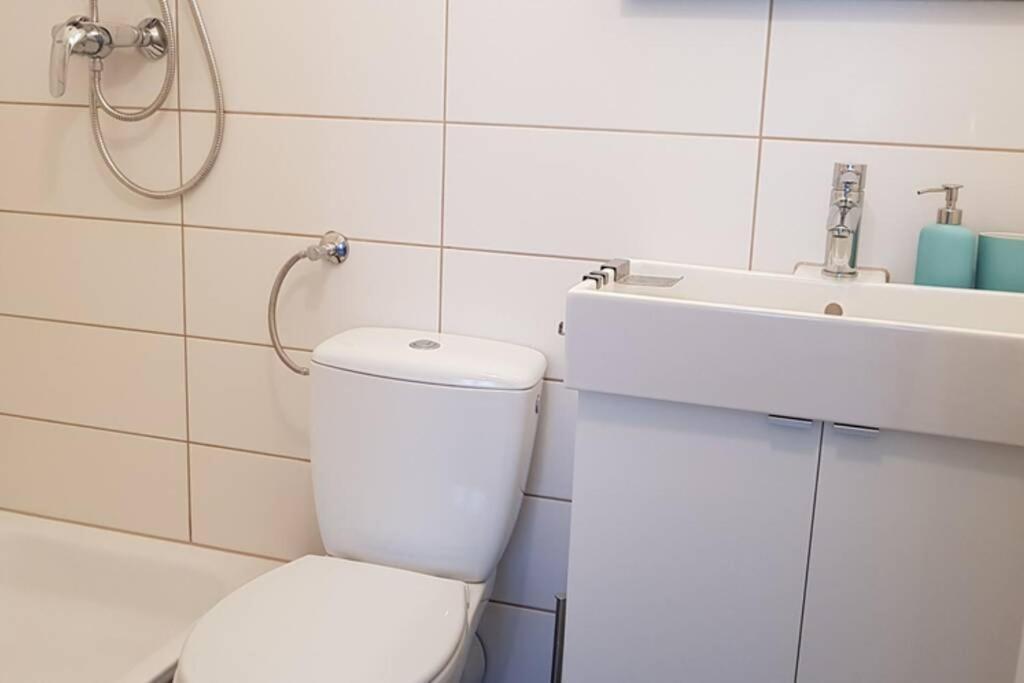 City Apartment Near Shooping Center, 6 Guests Berlin Luaran gambar